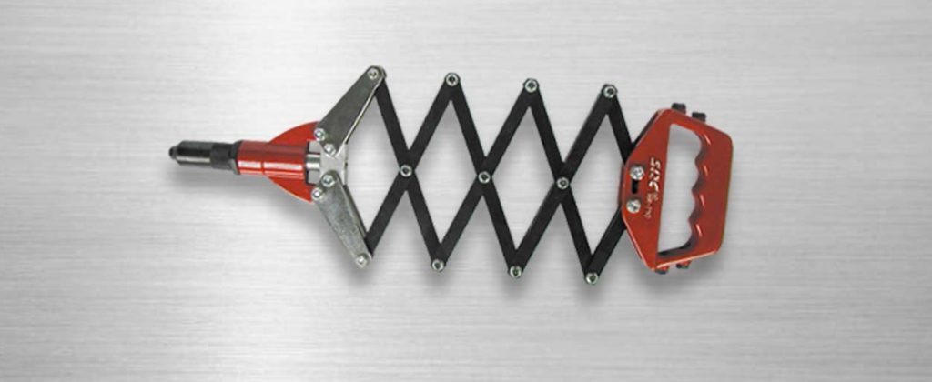 Remachadora acordeon HR710